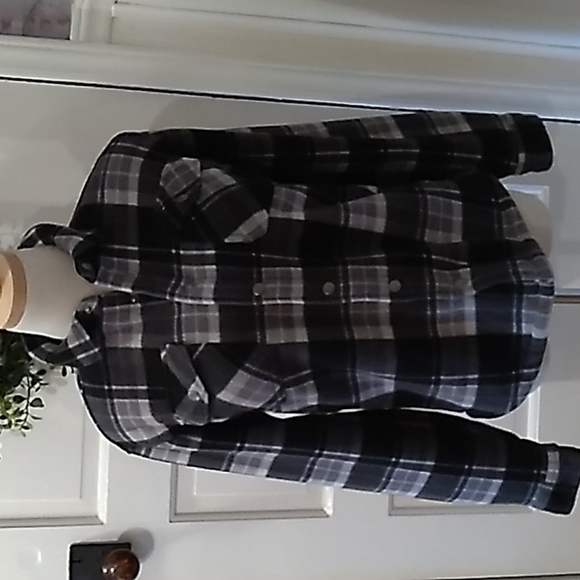 Eddie Bauer kids 14 16 flannel jacket fuzzy lined - Picture 1 of 3